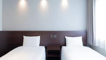 Twin Room | In-room safe, desk, blackout drapes, iron/ironing board