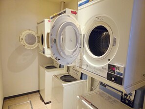 Laundry room - Far East Village Hotel Osaka, Honmachi (Osaka)
