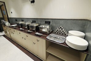Restaurant - Hotel sar kamla dham (Mathura)