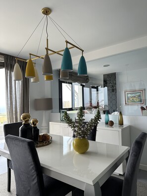 Dining - LUXURY DUPLEX IN FOZ WITH SEA VIEWS (Foz)