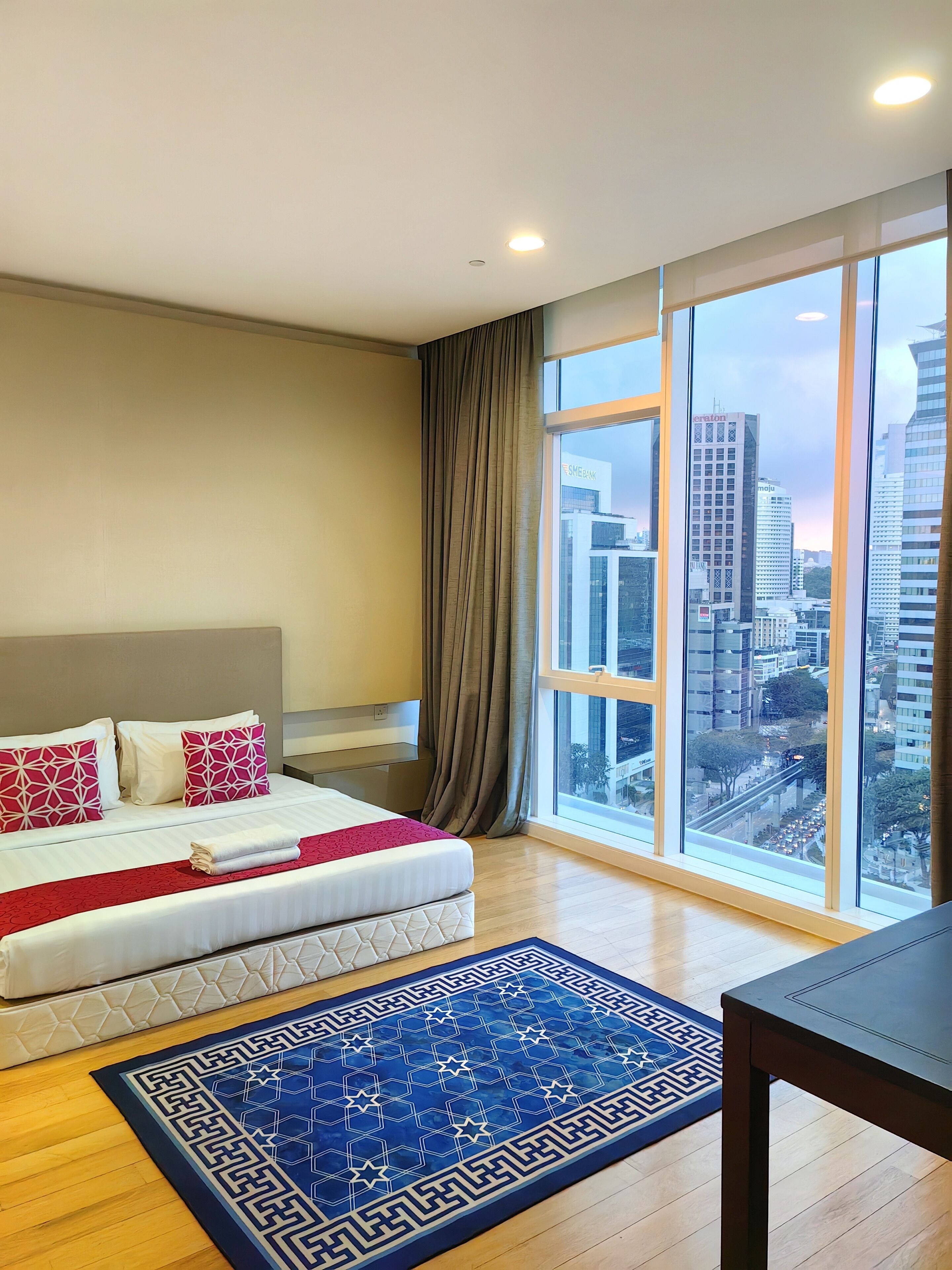 Family Apartment | Seterika/papan seterika, Wi-fi percuma, cadar katil 