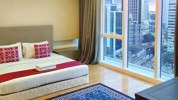 Family Apartment | Seterika/papan seterika, Wi-fi percuma, cadar katil