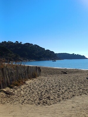 Sun-loungers