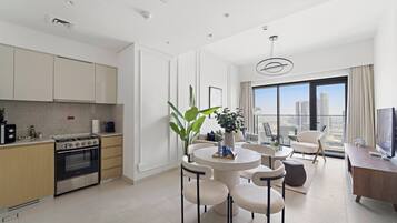 Signature Apartment | In-room dining