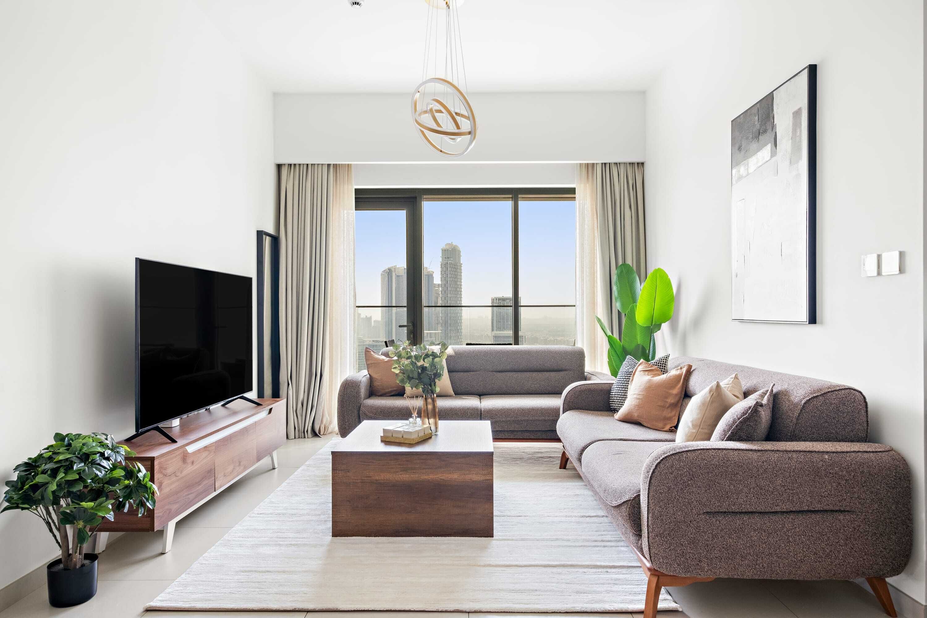 Appartement Supérieur, 1 très grand lit, vue ville | Coin séjour | TV connectée de 50 pouces avec chaînes numériques