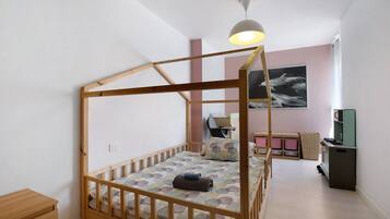 3 habitaciones, tabla de planchar con plancha y wifi gratis