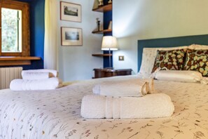 4 camere, ferro/asse da stiro, Wi-Fi gratuito, lenzuola