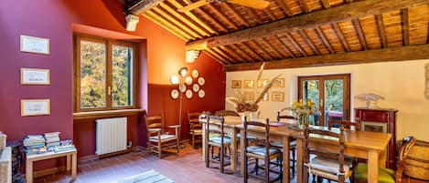 تناول الطعام