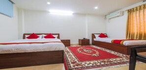 Dreibettzimmer | Kostenloses WLAN, Bettwäsche