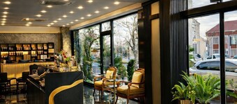 Shelton Airport Otel