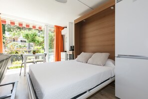 1 bedroom, iron/ironing board, bed sheets