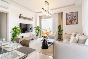Luxury Penthouse | 3 bedrooms, memory foam beds, desk, free cribs/infant beds