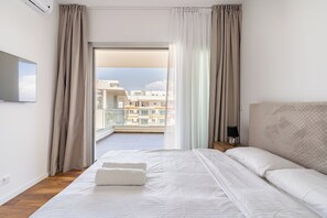 3 chambres, matelas mémoire de forme, bureau, lits bébé (gratuits)