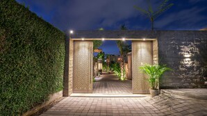 Entrada de la propiedad