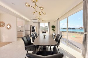 Haku (Room Only), Non smoking | In-room dining