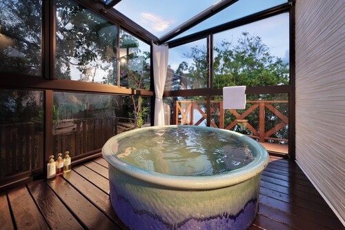 Crystal Besso Shirahama Uminomachi