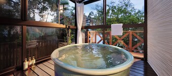 Crystal Besso Shirahama Uminomachi