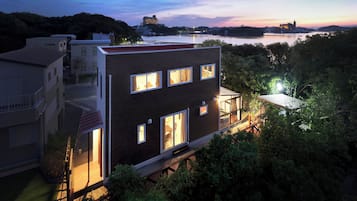 2 habitaciones, decoración personalizada y muebles diferentes