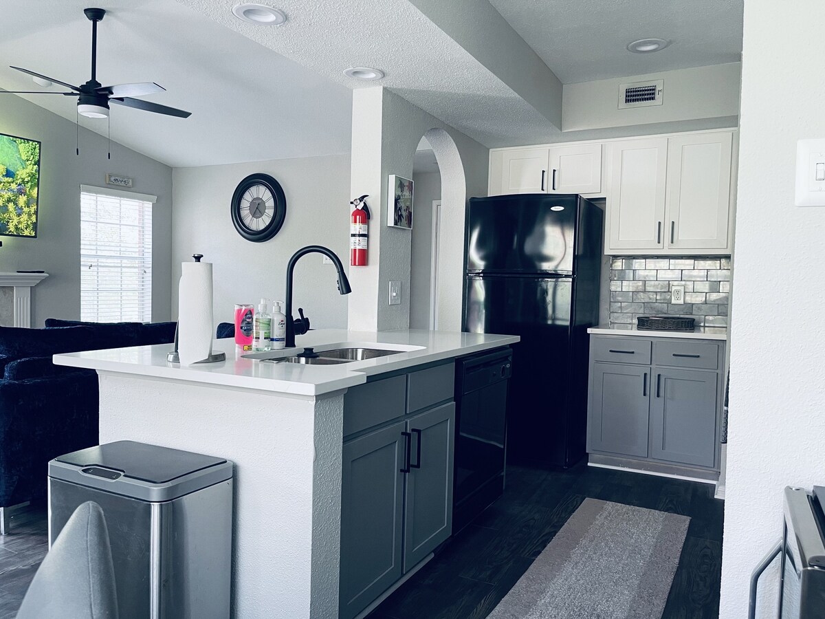 Photo 7 of Texas Medical Center family friendly Apartment