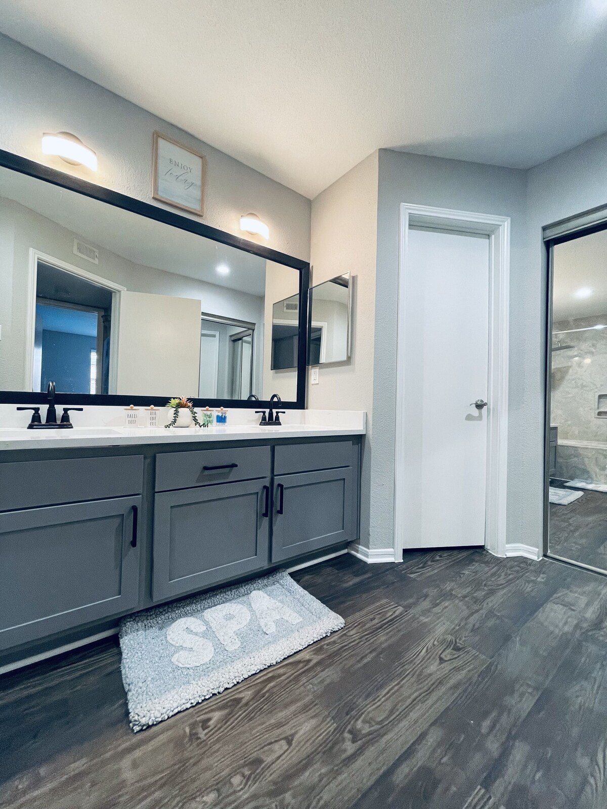 Photo 22 of Texas Medical Center family friendly Apartment