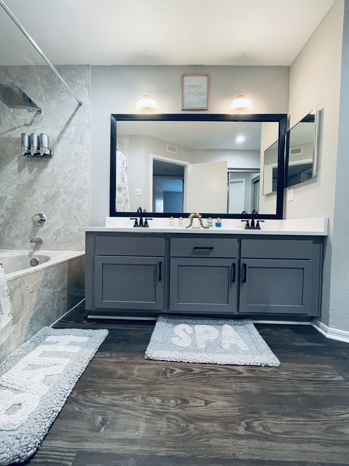 Photo 24 of Texas Medical Center family friendly Apartment