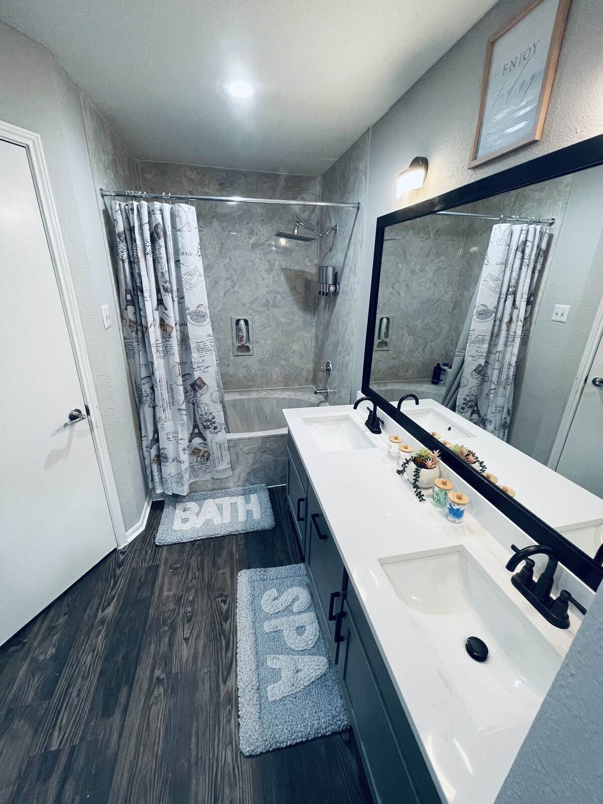 Photo 25 of Texas Medical Center family friendly Apartment