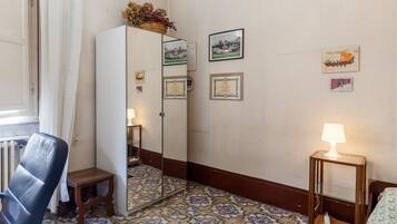 2 habitaciones, wifi gratis y ropa de cama