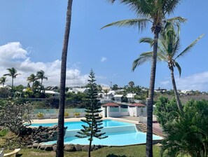Pool - Beau T4 vue mer Avec Grande Terrasse et Piscine (Saint Paul)