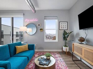 Studio Suite | Living area