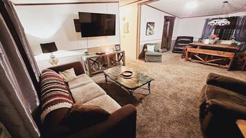 TV connectée, lecteur de DVD, livres, imprimantes