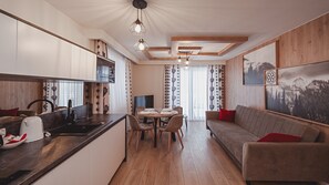 Apartemen (J4) | Area keluarga | TV layar datar