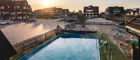 Seasonal outdoor pool