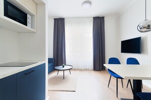 In-room dining - Villa Oliver Budapest   (Budapest)