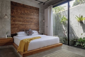3 bedrooms, in-room safe, iron/ironing board, free WiFi