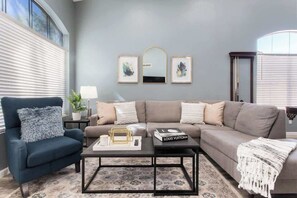 Télévision, services de streaming, espaces bureaux