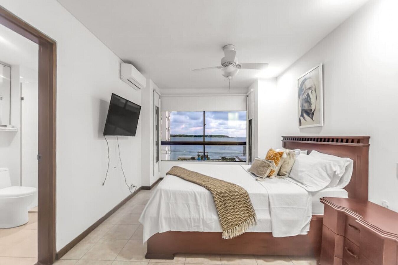 2 Schlafzimmer, Schreibtisch, Bügeleisen/Bügelbrett, kostenloses WLAN