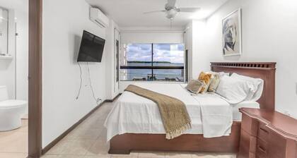 Cartagena Escape â Beachside 2BR w/ Pool