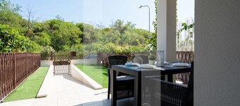 Two-room apartment at ground floor with small garden