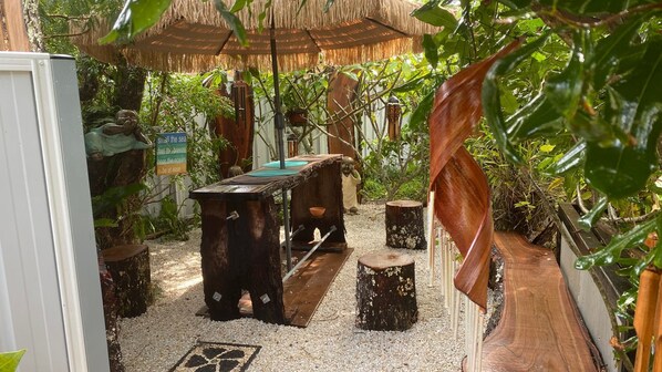 Property grounds - Akuli By the Sea - Unit 1 - FNHolidays (Iluka)