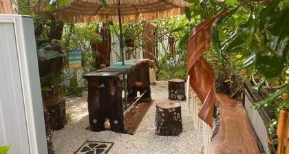 Akuli By the Sea - Unit 1 - FNHolidays