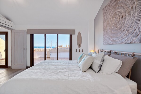 3 bedrooms, free WiFi, bed sheets