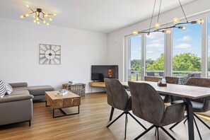 Televisión, libros, estéreo