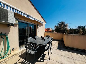 Outdoor dining - 2-Room Apartment in Argelès, Terrace and Parking (Argelès-sur-Mer)
