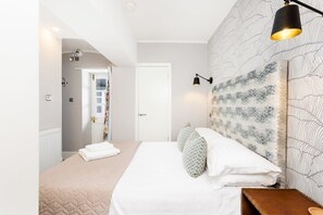 1 chambre, bureau, fer et planche à repasser, Wi-Fi