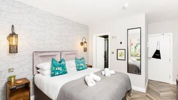 1 bedroom, desk, iron/ironing board, travel cot