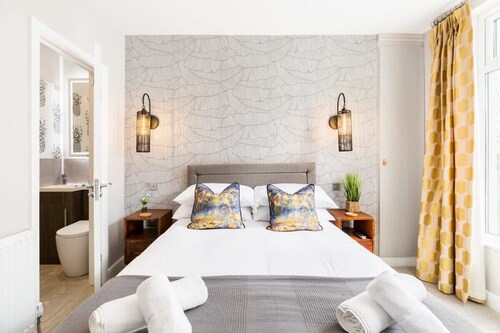 Stylish and central one bedroom apartment