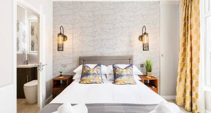 Stylish and central one bedroom apartment