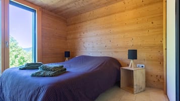 2 quartos, ferros/tábuas de passar roupa, Wi-Fi de cortesia