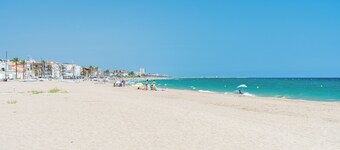 Apartment 'Edificio Victoria 1º-2ª' with Sea View, Private Terrace and Wi-Fi