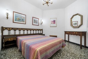 2 chambres, fer et planche à repasser, Wi-Fi gratuit